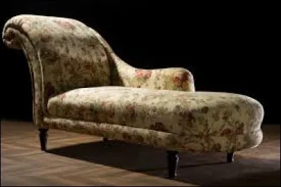 Lequel de ces meubles n'est pas un fauteuil ?