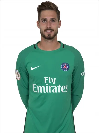 Quel est le prénom de Trapp, joueur qui évolue au PSG lors de la saison 2016 - 2017 ?