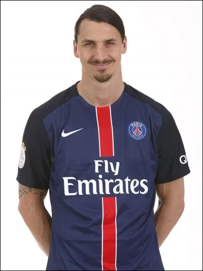 De quelle nationalité est ce joueur qui a évolué au PSG ?