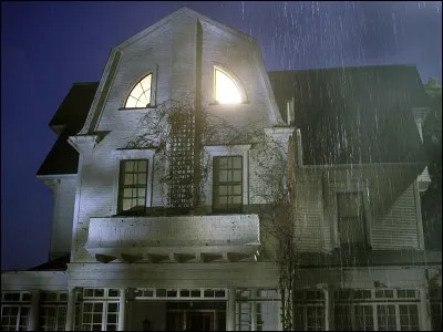 Quelle est la particularité de la maison dans ''Amityville'' ?