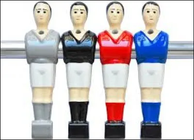 Loisirs - Sur un babyfoot classique, combien y a-t-il de joueurs présents sur le terrain ?