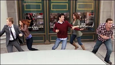 Dans l'épisode de la guerre des transports, qui décide de courir et de battre les "machines" ?