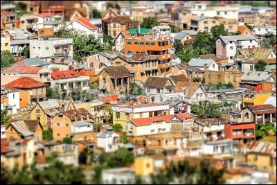 Géographie - Dans quel pays se situe Antananarivo ?