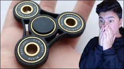 Maouno a fait plus de 50 vidéos sur les hand spinners.