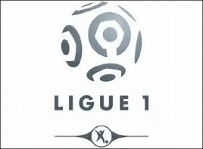 Avec quel entraîneur, Louis Nicollin accède-t-il à la Ligue 1 ?