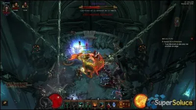 Lorsque le chasseur de démons arrive dans l'acte 5 au puits des esprits, quel personnage rencontre-t-il sous forme spectrale ?