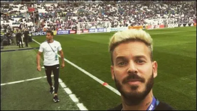 De quel footballeur est-il proche ?