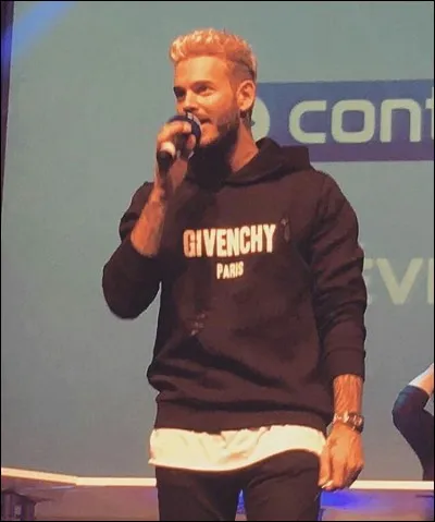 Quels titres a-t-il joué au piano pendant le ''RED Tour'' ?