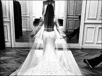 Dans quel pays Kim Kardashian s'est-elle mariée ?