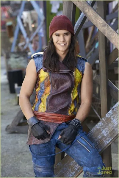 Le fils de Jafar aime...