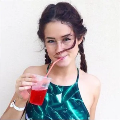 Quelle est la sorte de barre de chocolat préférée d'Emma Verde ?