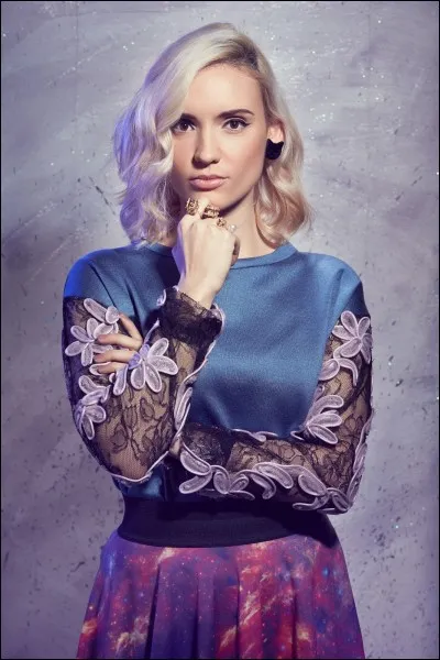 Elle a fait "Star sous Hypnose", qui est-ce ?