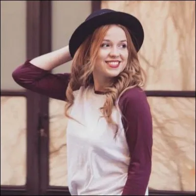 Qui est cette fille ?