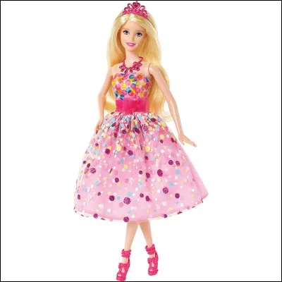 Ce personnage est la poupée la plus connue. Pouvez-vous me dire son nom ?