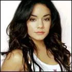 Comment s'appelle cette belle brune ?