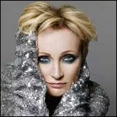 Comment s'appelle cette célèbre femme ?