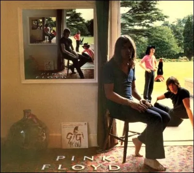 Ummagumma (1969) est un double album composé d'un disque enregistré en studio et d'un autre enregistré lors de deux concerts du groupe. Mais d'ailleurs, que veut dire "Ummagumma" ?