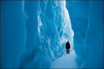 Qu'arrive-t-il aux glaciers ou à la banquise à cause du réchauffement climatique actuel ?