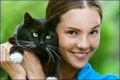 Par quel nombre doit-on multiplier une année pour un homme pour obtenir l'âge équivalent d'un chat ?
(environ)