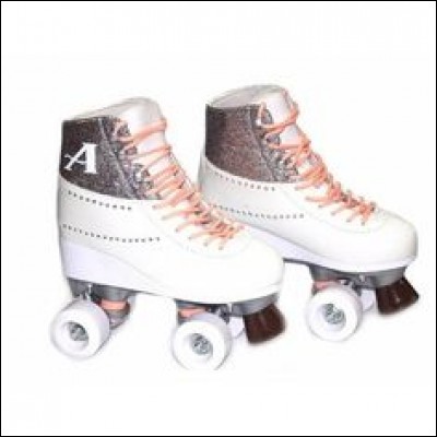 À qui sont ces patins à roulettes ?