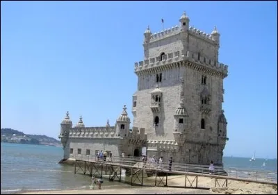 Quel est le nom de cette célèbre tour ?