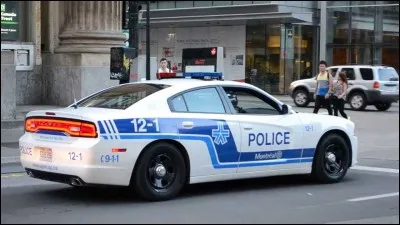 Le SPVM (police de Montréal) peut patrouiller sur l'autoroute. Vrai ou faux ?