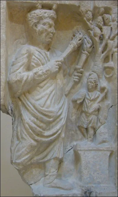 En quoi Cybèle transforme Attis après sa mort ?