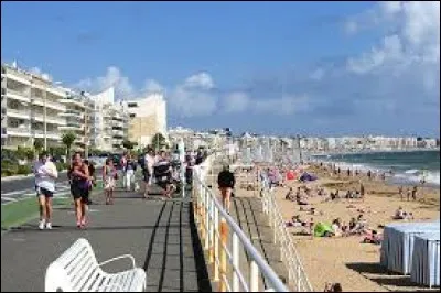 La population de la commune est relativement :