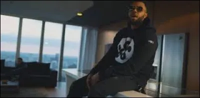 De combien de refrains est composée la musique ?