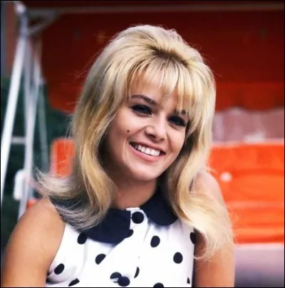 Humoriste, ex-épouse et partenaire de Guy Bedos, elle nous a quitté le 1er janvier 2004 :