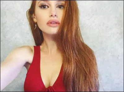 Qui était la soeur de l'homme qui s'est fait assassiné au départ de la série ?