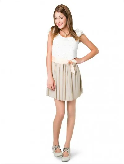 Qu'est-ce que Violetta emmène toujours avec elle au studio dans la saison 1 ?