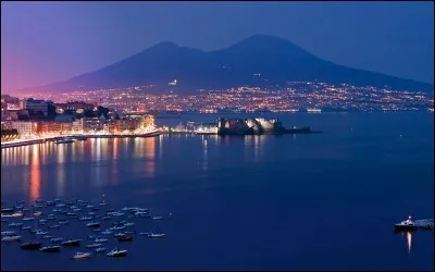 Les habitants de Naples sont des Napolitains.
