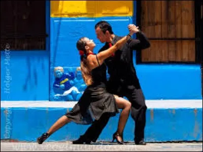 Comment se nomme cette célèbre danse originaire d'Argentine ?