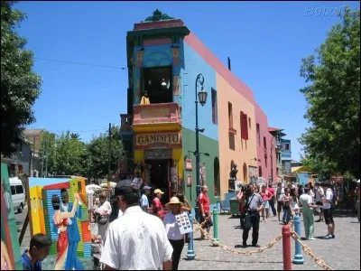 Donnez-moi le nom de la capitale argentine :