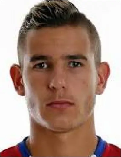 Quel est le numéro de Lucas Hernandez ?