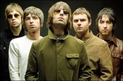 Noel Gallagher a dit : "Je suis le cerveau du groupe. Liam est le crétin de la bande. Et les trois autres sont les trois autres." Quel est ce groupe ?