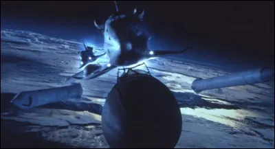 Comment s'appelle la navette Liberté dans la version originale ?