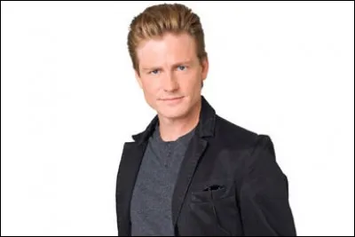 Comment s'appelle ce gar&ccedil;on ?