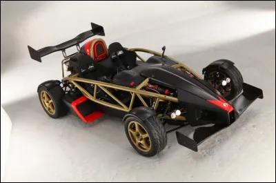 Quelle est la marque de cette voiture ?