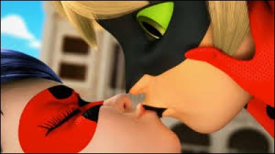 Dans quel épisode Ladybug a-t-elle embrassé Chat noir ?