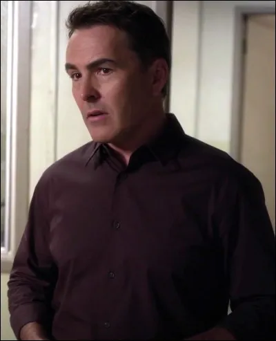 Ce personnage est le père de quels autres personnages de la série ?