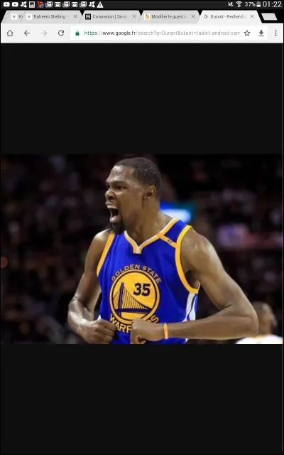 Quel âge a Kevin Durant ?