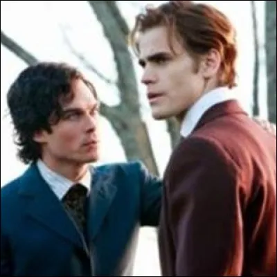 Pourquoi Damon avait-il dit à Stefan qu'il lui promettait une "éternité de malheurs" ?