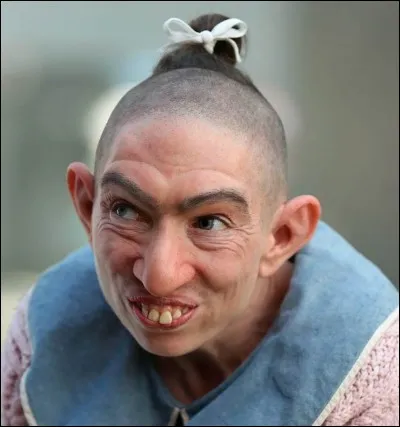 Cette personne sur l'image est-elle un homme ou une femme ?