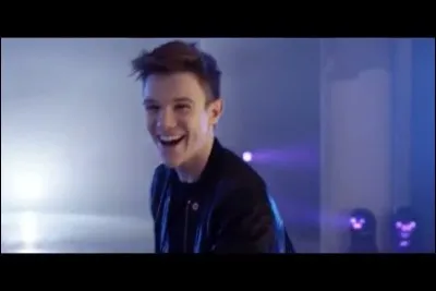 Quel est le titre de la chanson de son dernier clip ?