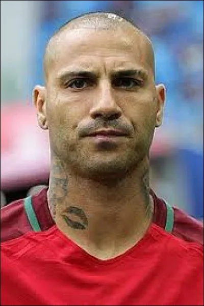 Quel est le montant du transfert de Ricardo Quaresma en 2008, lorsqu'il partit de Porto pour rejoindre l'Inter Milan ?