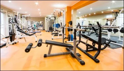 Comment appelle-t-il sa salle de musculation ?