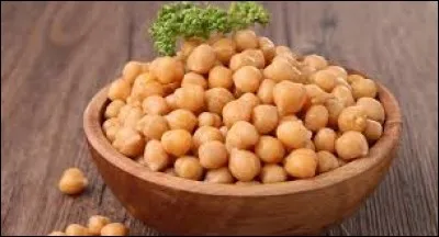 D'après une expression connue, qu'a-t-on à la place du cerveau ?