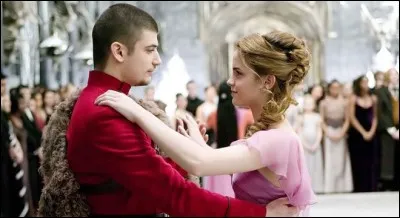 Quelle robe pr&eacute;f&eacute;rez-vous pour un bal ?